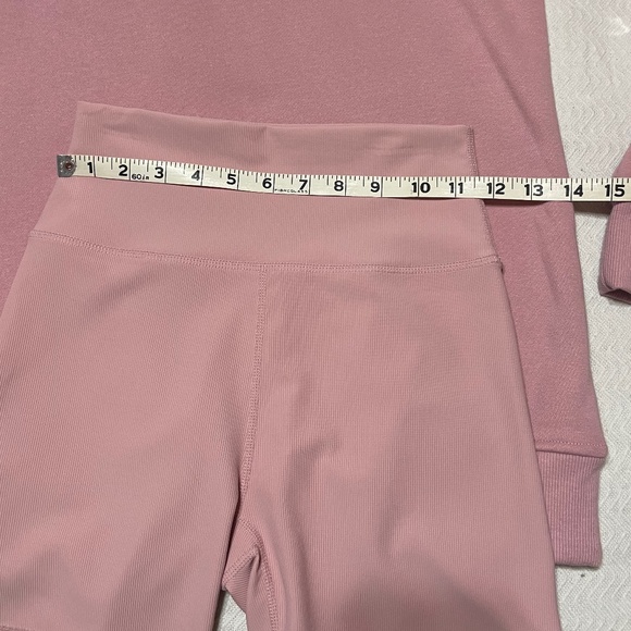 NWT Wilo the Label Set Pink Crew Sweatshirt & Blush Biker Shorts Size Medium - Picture 7 of 9